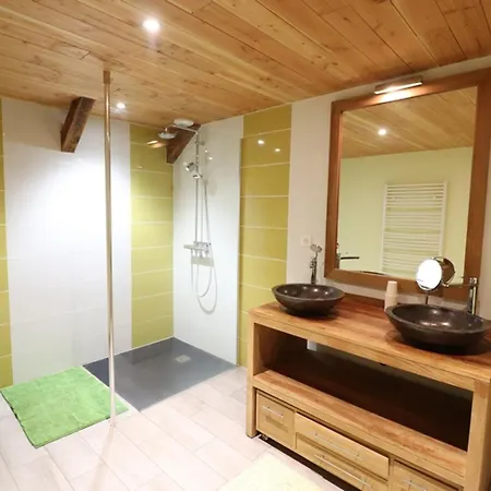 Maison De Montagne Renovee, Proche Du Ski, Rando, Peche, Cascades, 5 Chambres, Jardin, Animaux Acceptes - Fr-1-742-56 بيت للعطل *